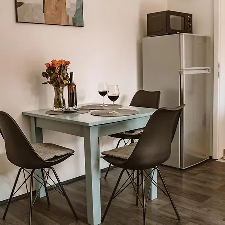 Hill Apartma