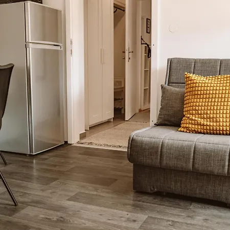Hill Apartma *